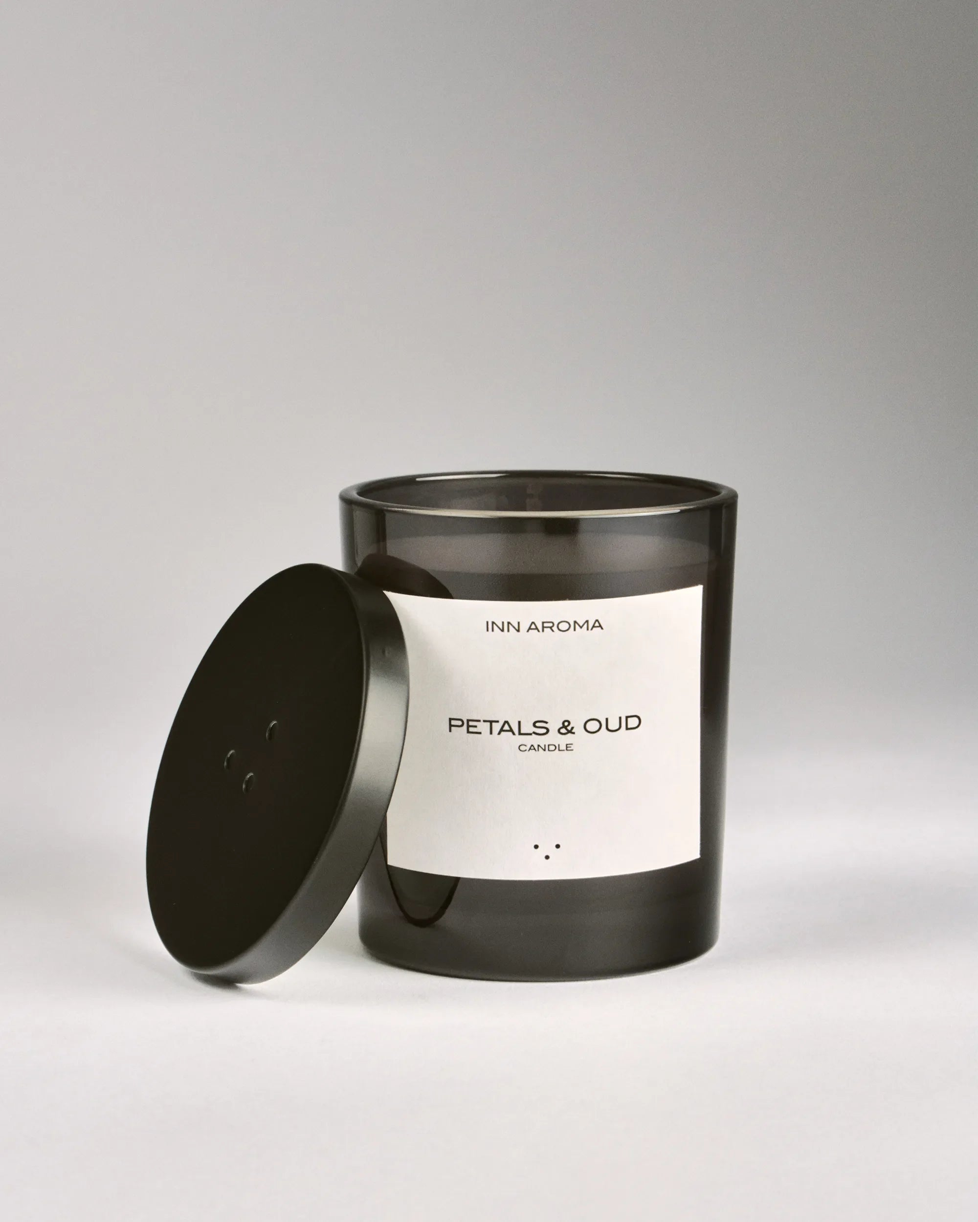 Candle, Petals & Oud (Emblematics)