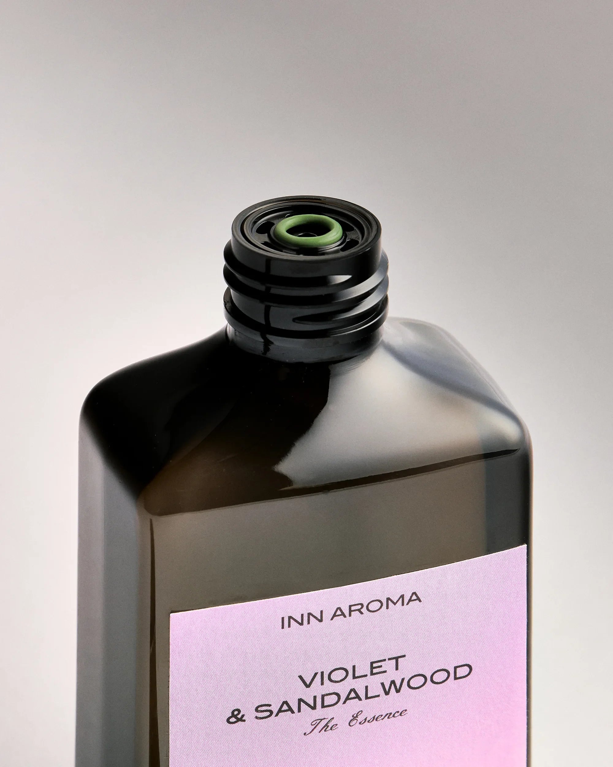 The Essence, Violet & Sandalwood